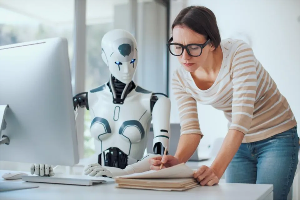 UX در برابر AX: دقیقا چی تغییر میکنه؟